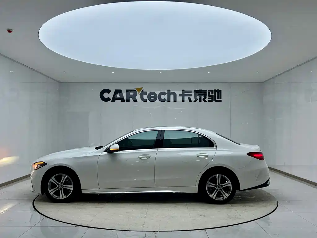 Mercedes-Benz C-Class 2022
