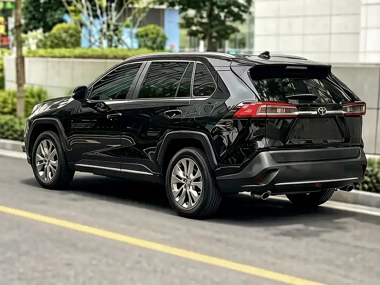 Toyota Wildlander 2022 — фото 6