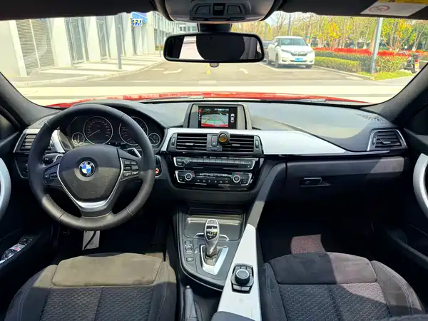 BMW 3 Series 2017