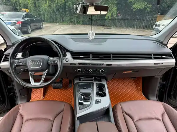 Audi Q7 2016