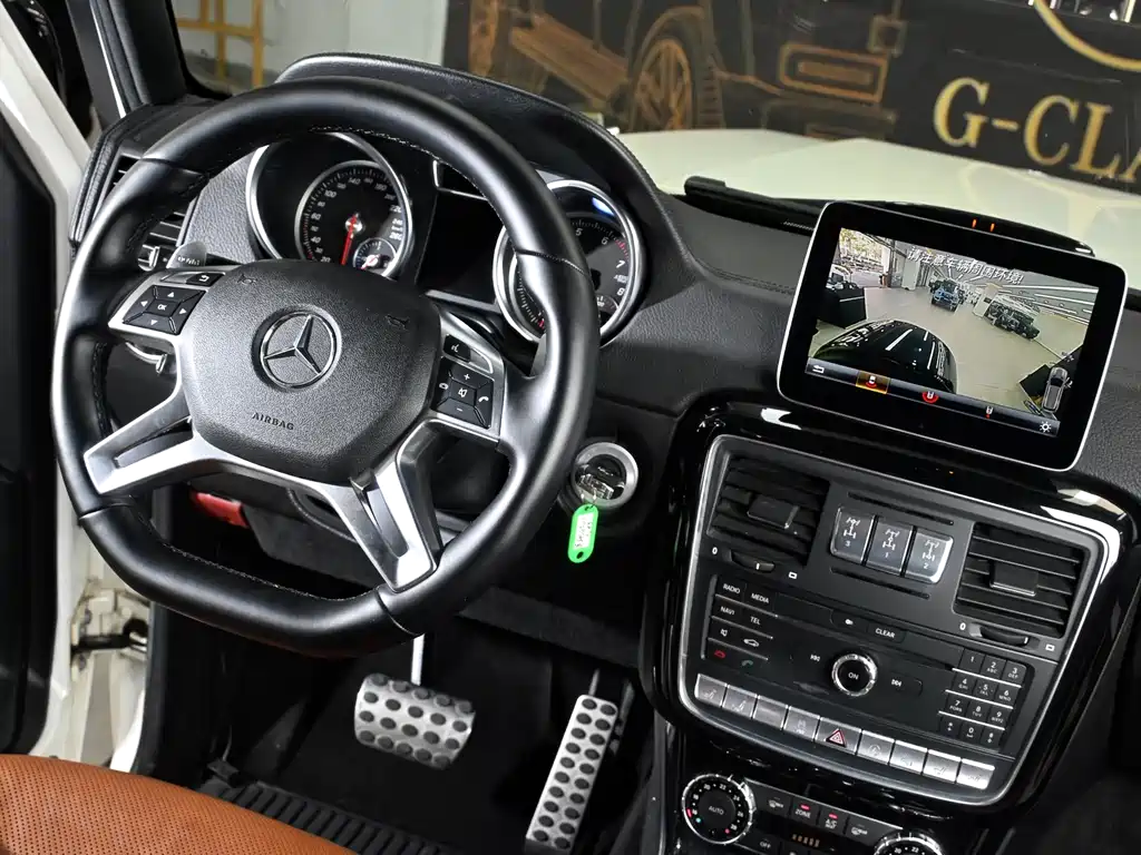 Mercedes-Benz G-Class 2018 — фото 17