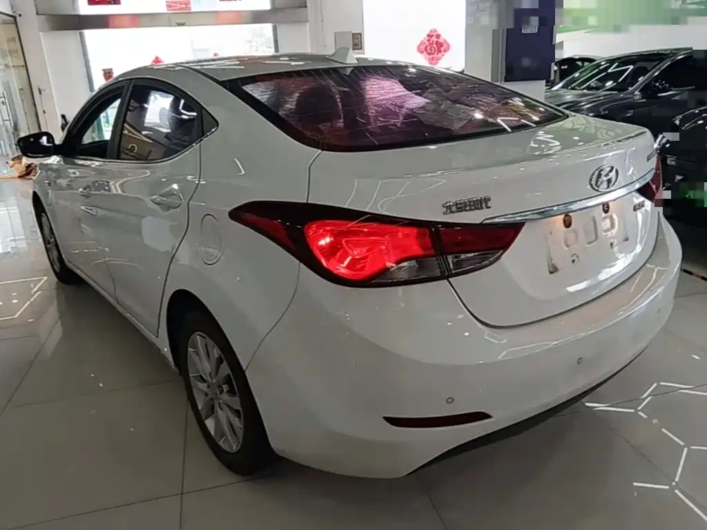 Hyundai Elantra Langdong 2017 — фото 5