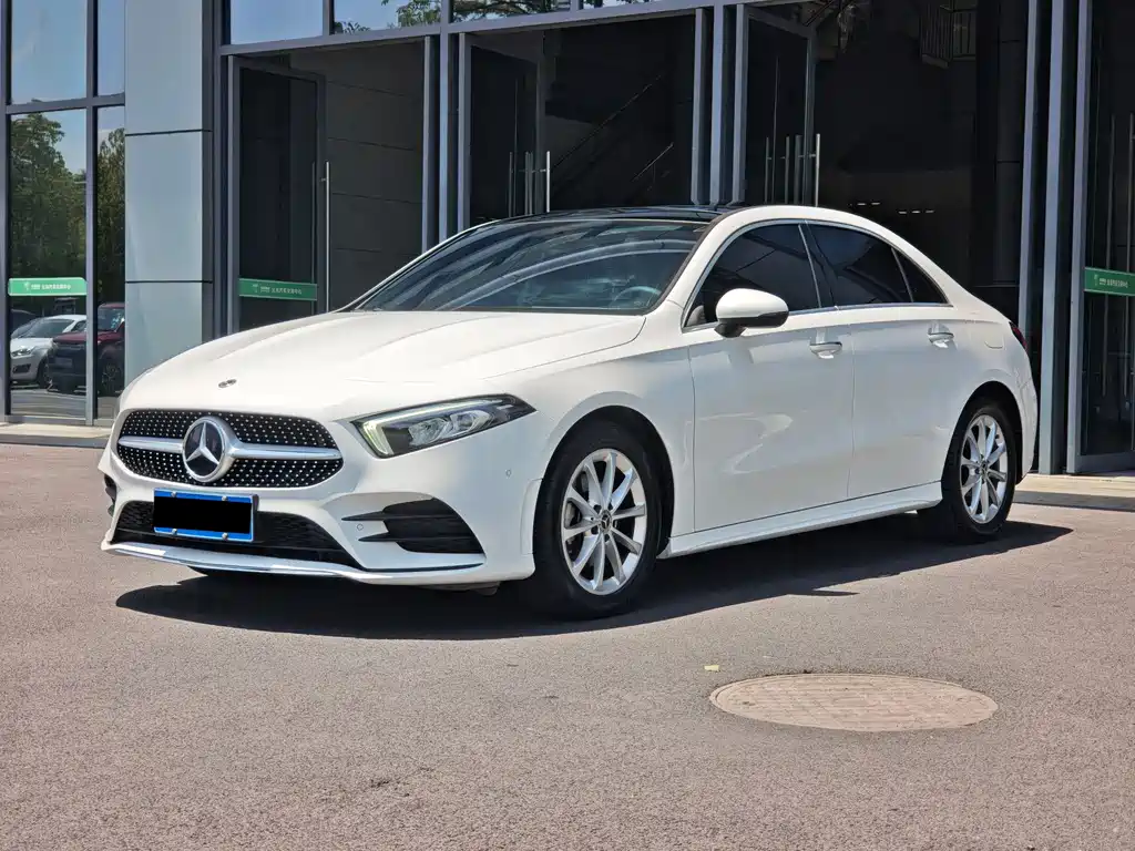 Mercedes-Benz A-Class 2021 — фото 1