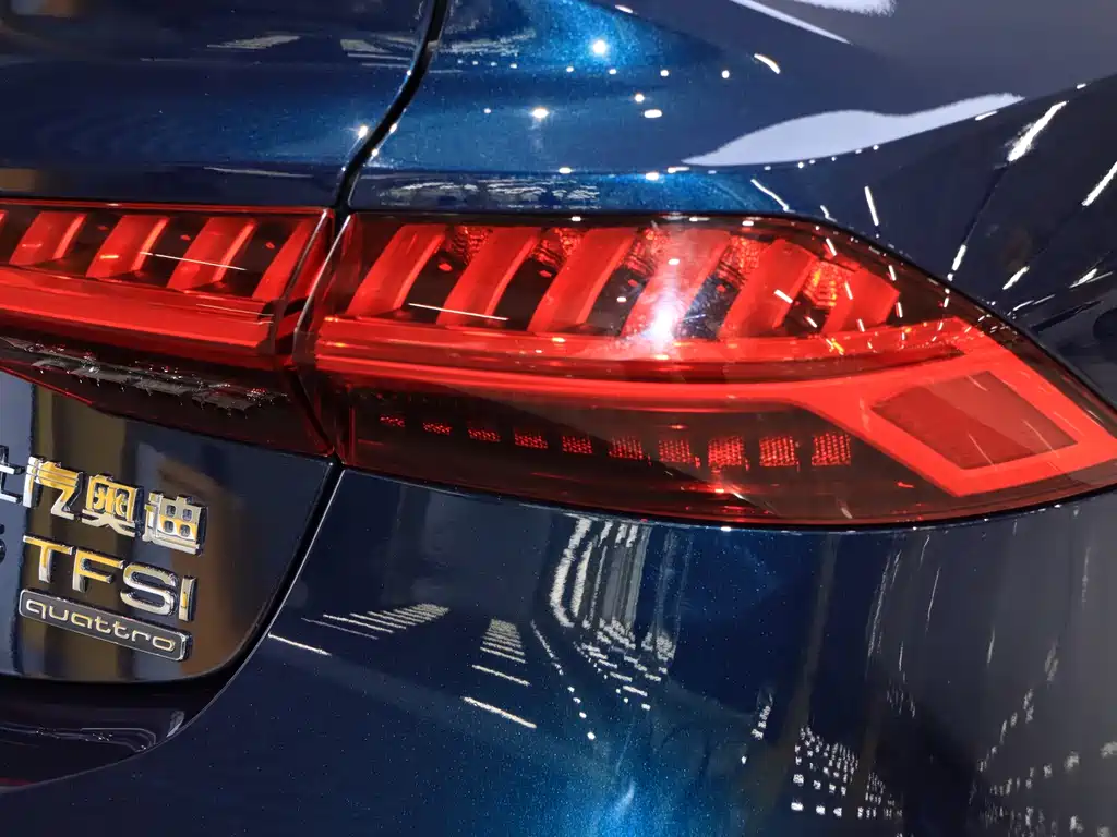 Audi A7L 2021 — фото 8