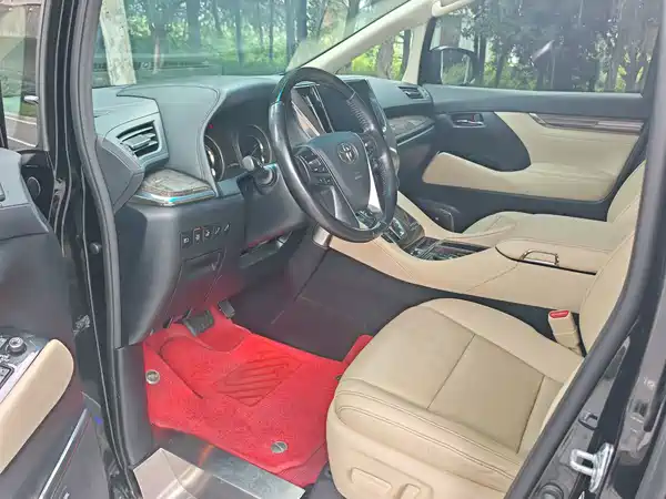 Toyota Alphard 2022