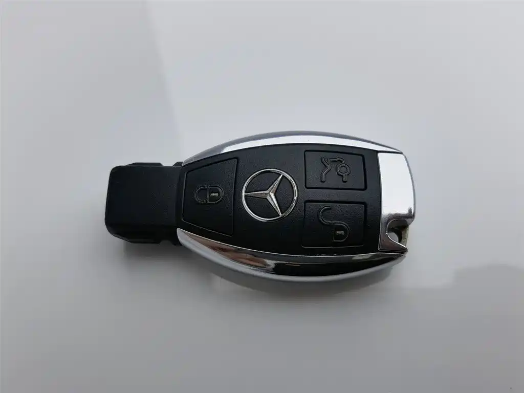 Mercedes-Benz C-Class 2018 — фото 19