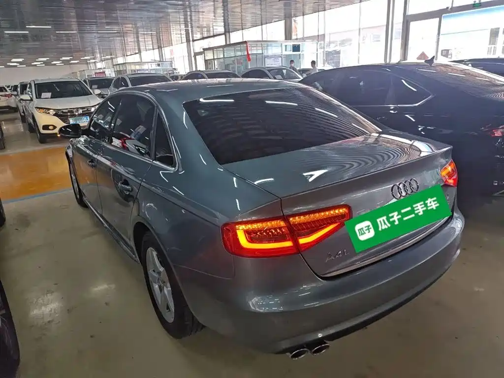 Audi A4L 2015 — фото 23