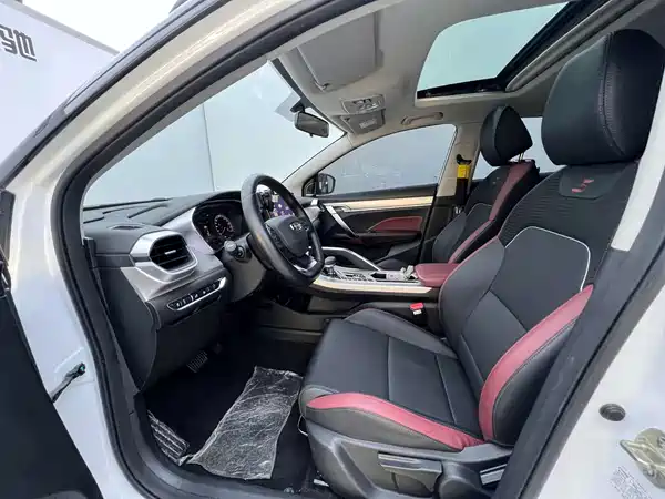 Geely Binyue 2021