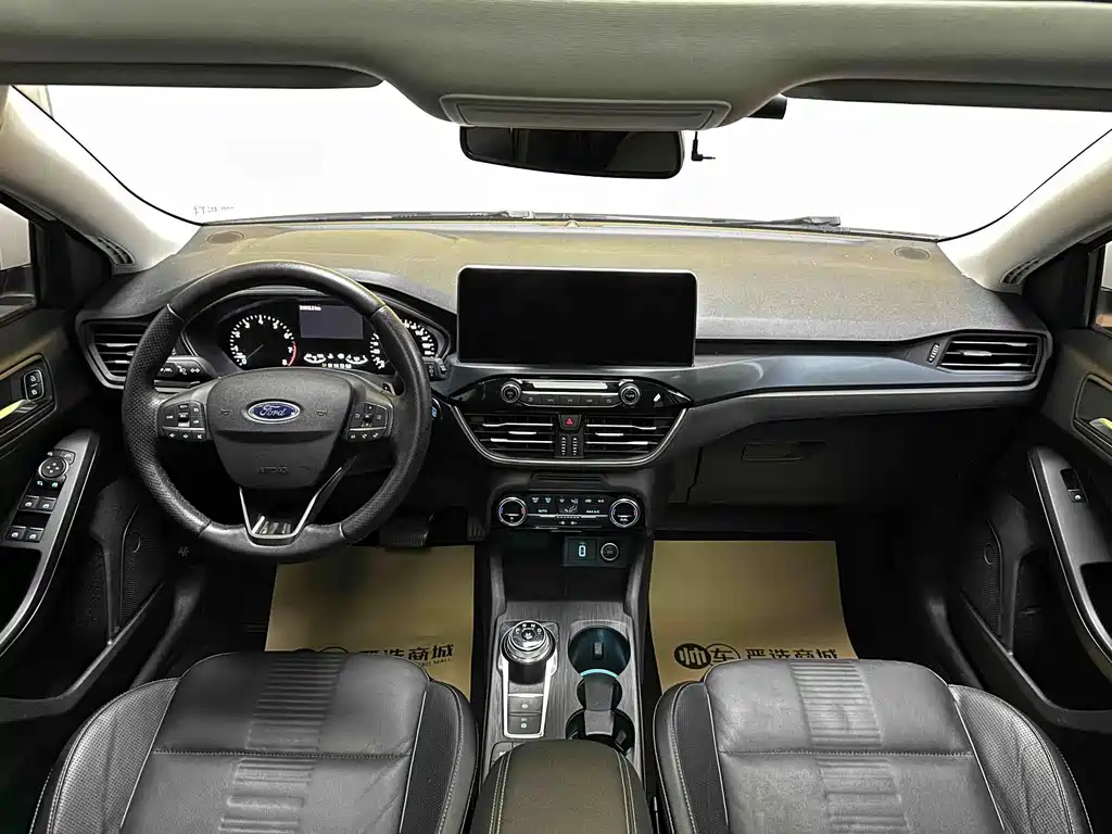 Ford Fox Active 2020 — фото 8