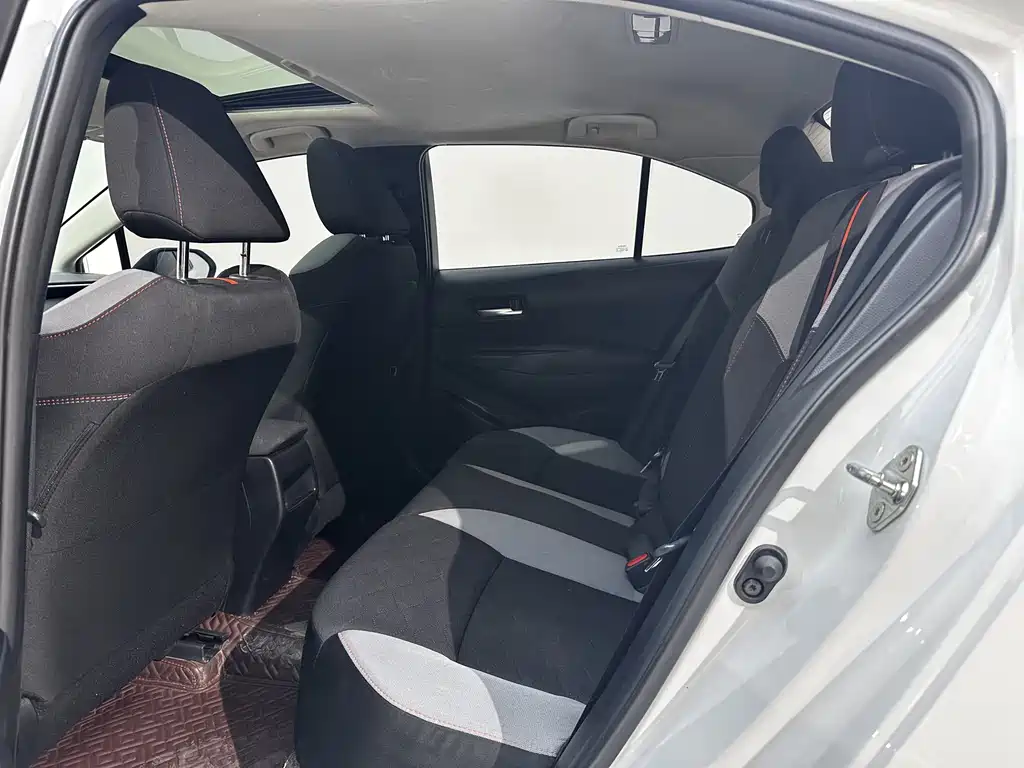 Toyota Corolla 2023 — фото 16