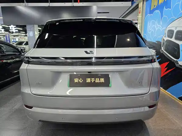 Li Auto L7 2025