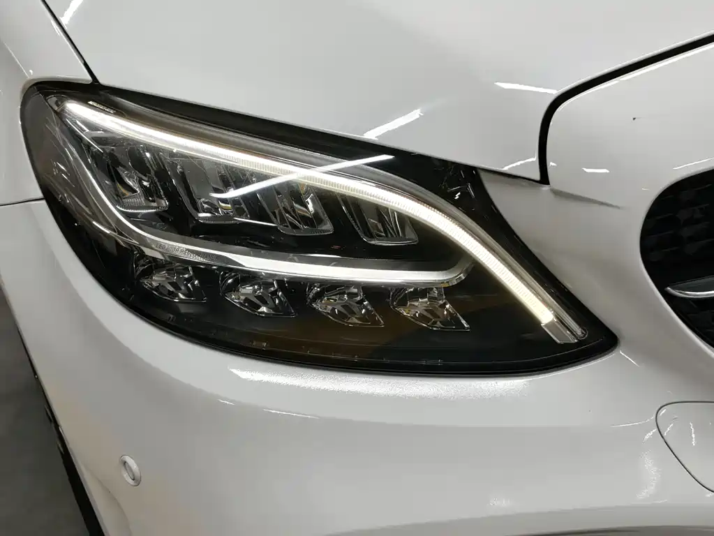 Mercedes-Benz C-Class 2021 — фото 18