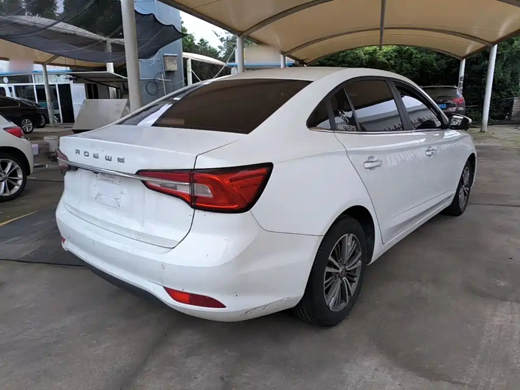 Roewe i5 2019