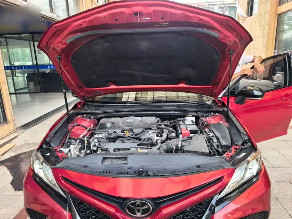 Toyota Camry 2019 — фото 20