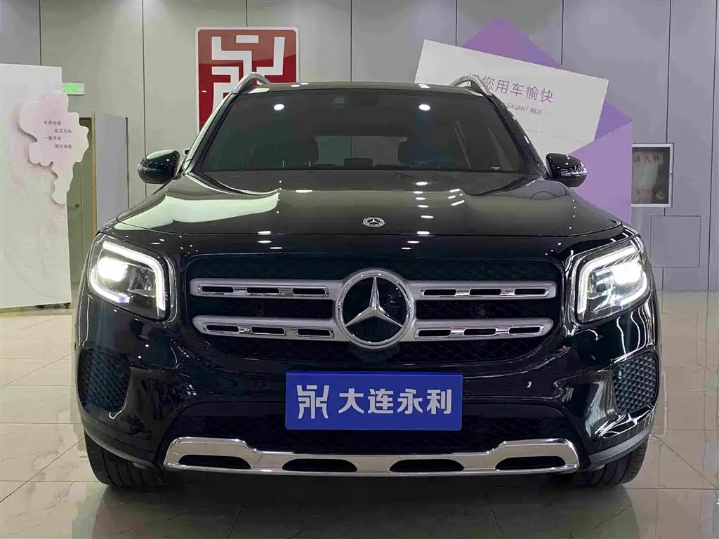 Mercedes-Benz GLB 2023