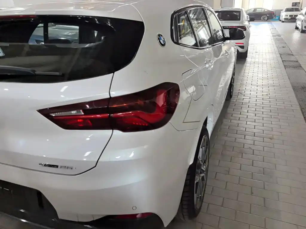 BMW X2 2023 — фото 8