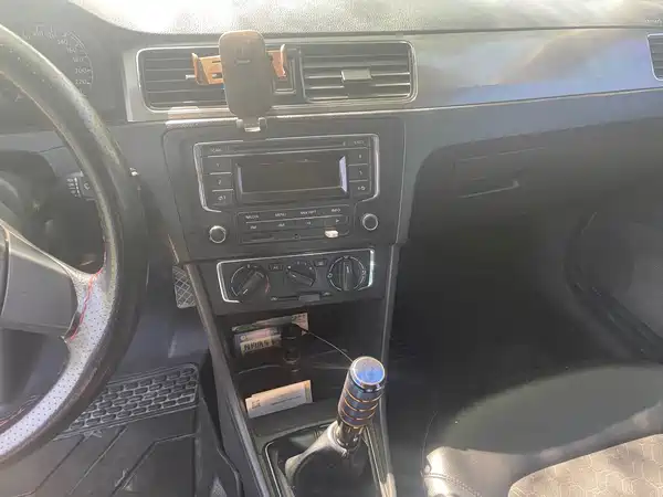 Volkswagen Santana 2013