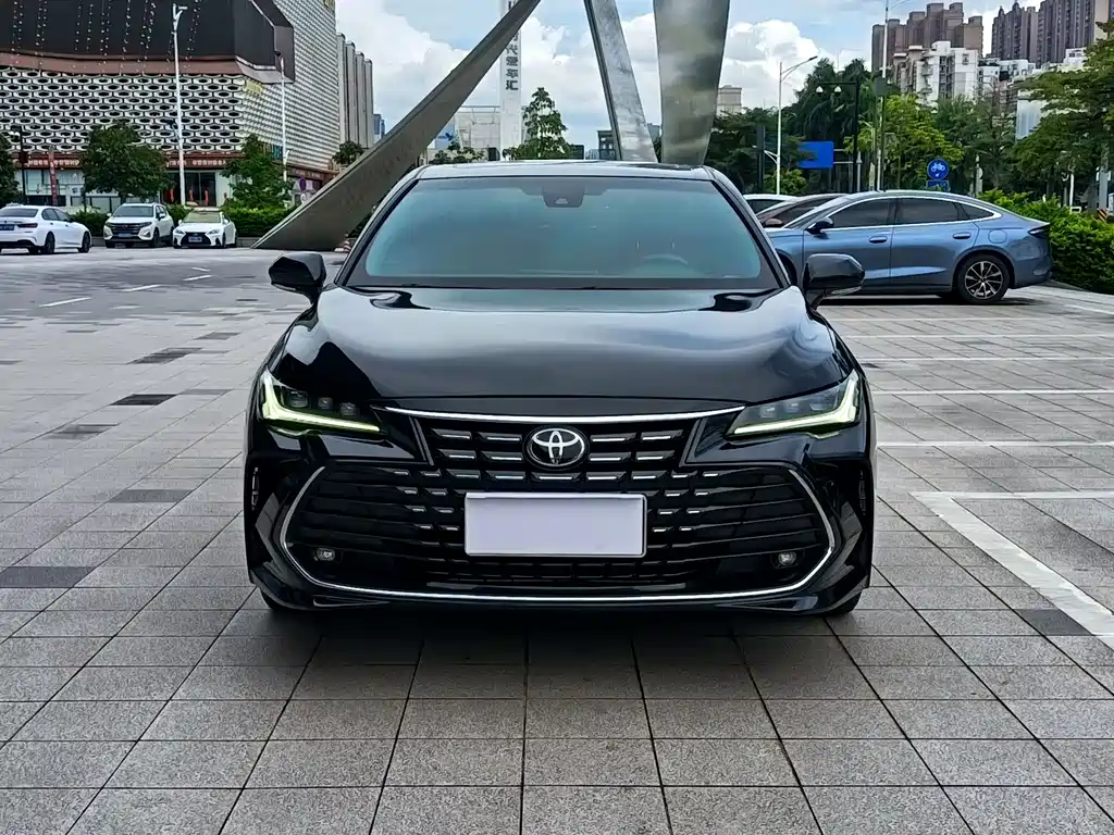 Toyota Avalon 2023 — фото 2