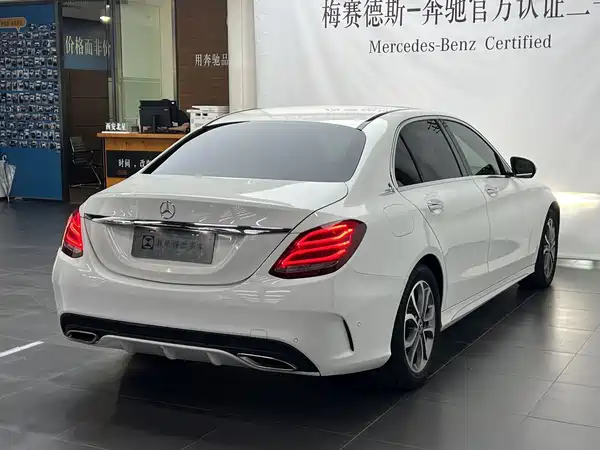 Mercedes-Benz C-Class 2018