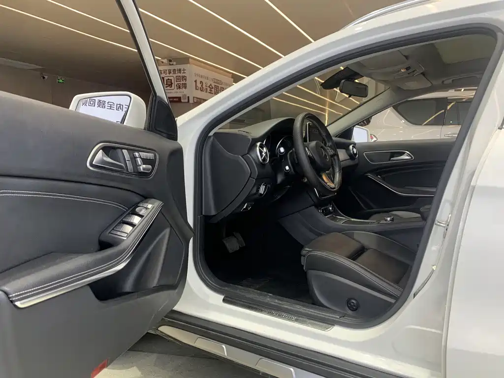 Mercedes-Benz GLA 2017