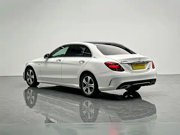 Mercedes-Benz C-Class 2020