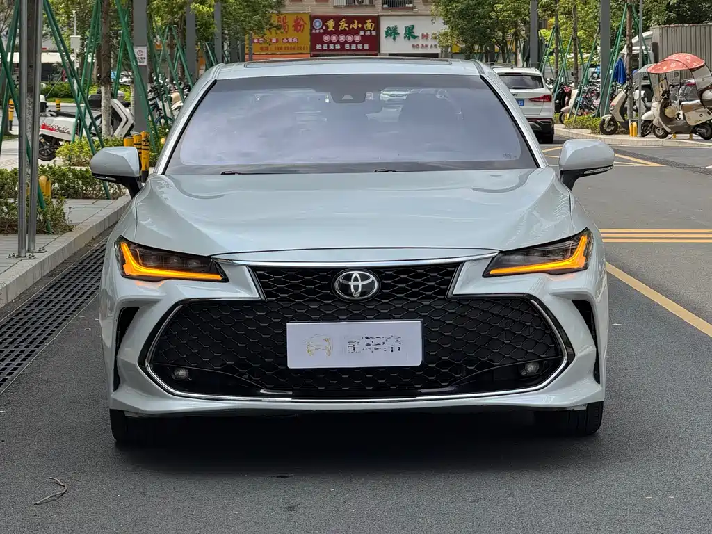 Toyota Avalon 2022 — фото 2