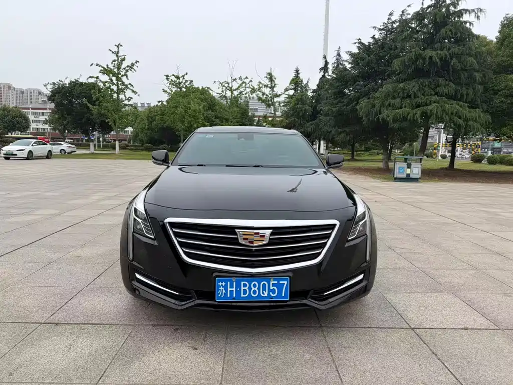 Cadillac CT6 2017 — фото 1
