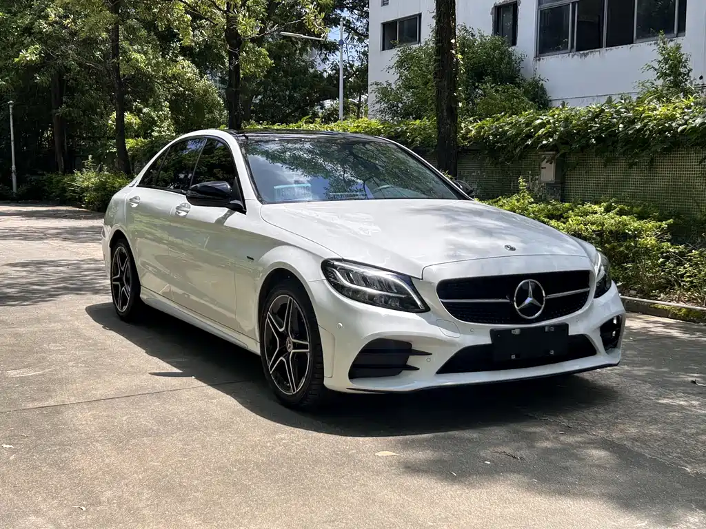 Mercedes-Benz C-Class 2021