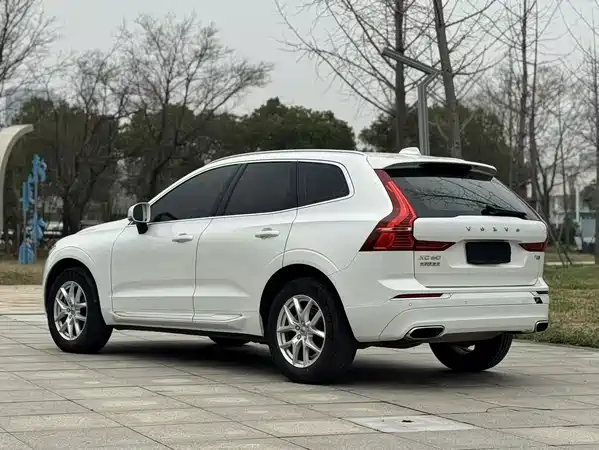 Volvo XC60 2021