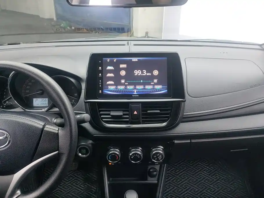 Toyota Vios 2023 — фото 13