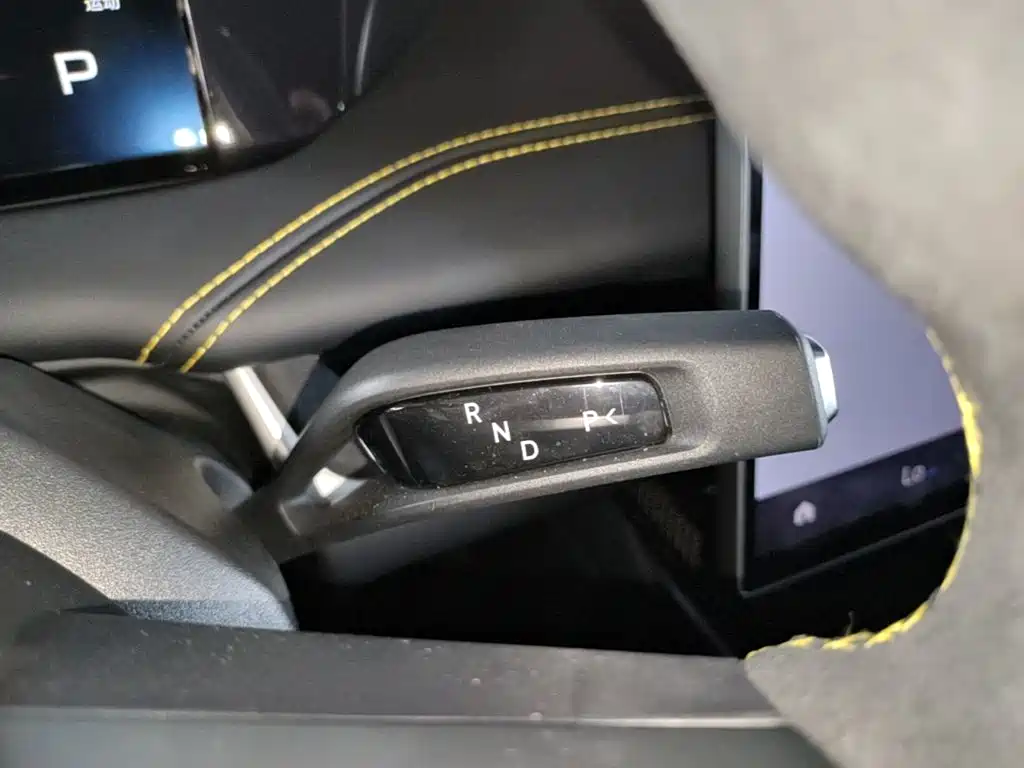 Xiaomi SU7 Ultra 2025 — фото 10