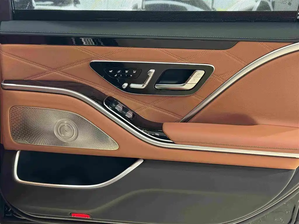 Mercedes-Benz Maybach S-Class 2024 — фото 20
