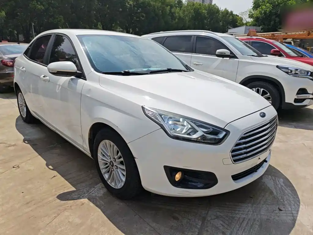 Ford Escort 2017