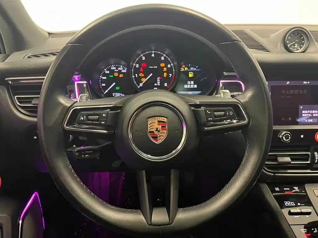 Porsche Macan 2024 — фото 16