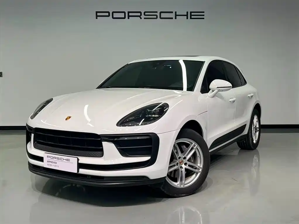 Porsche Macan 2024 — фото 1