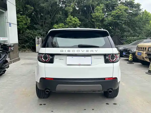Land Rover Discovery Sport 2016