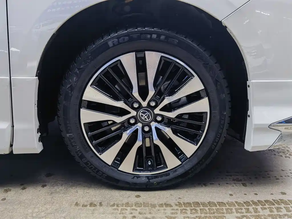 Toyota Alphard 2021 — фото 25