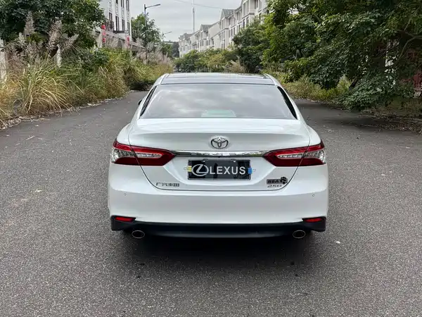 Toyota Camry 2019