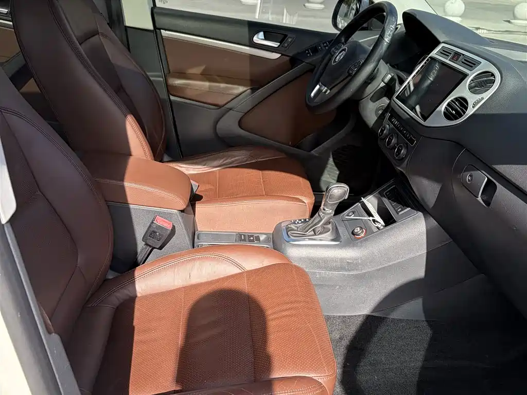 Volkswagen Tiguan 2015 — фото 19