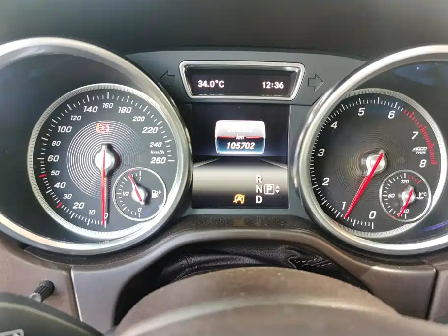 Mercedes-Benz GLE 2016 — фото 14
