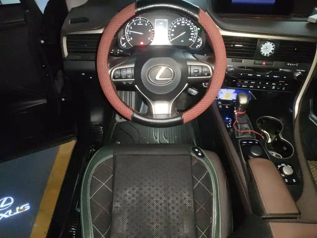 Lexus RX 2019