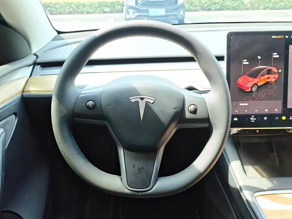 Tesla Model Y 2023 — фото 16