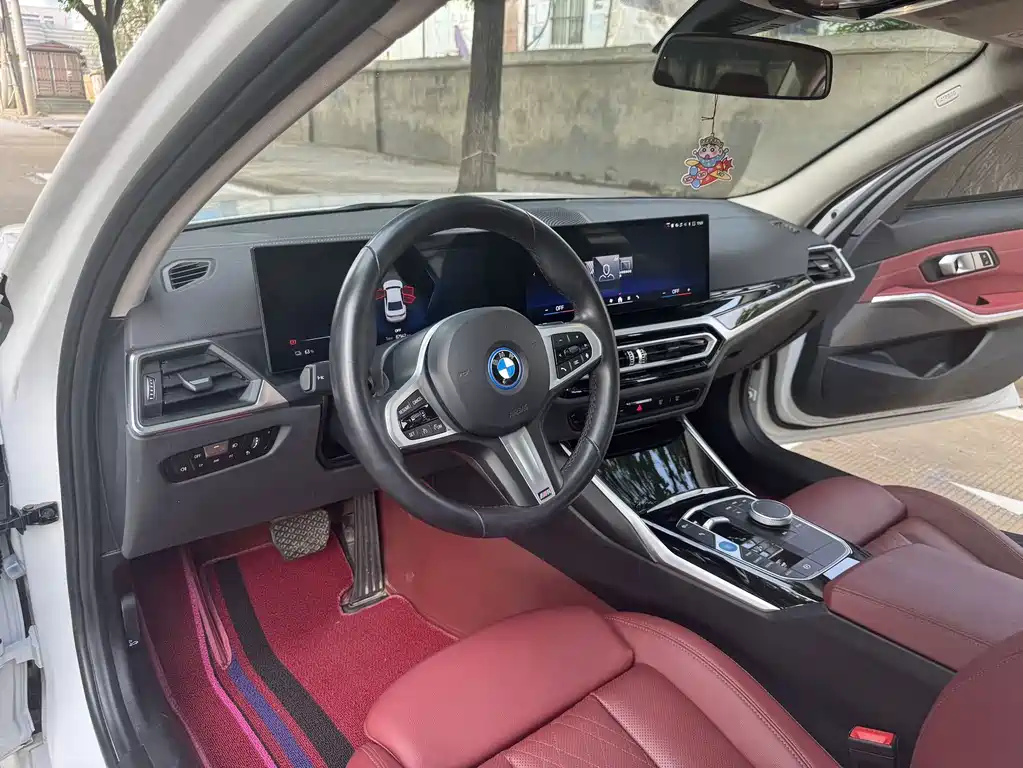 BMW i3 2024