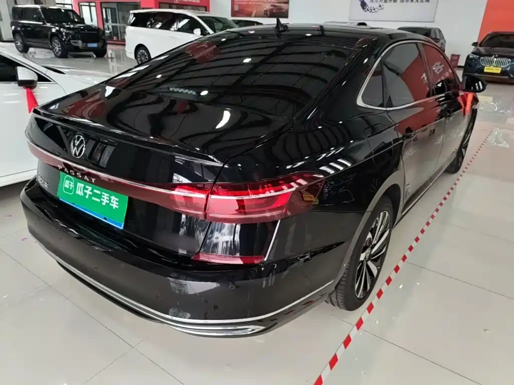 Volkswagen Passat 2025