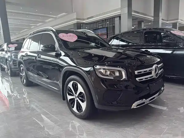 Mercedes-Benz GLB 2023