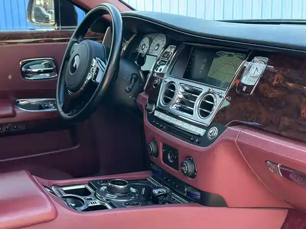 Rolls-Royce Ghost 2013