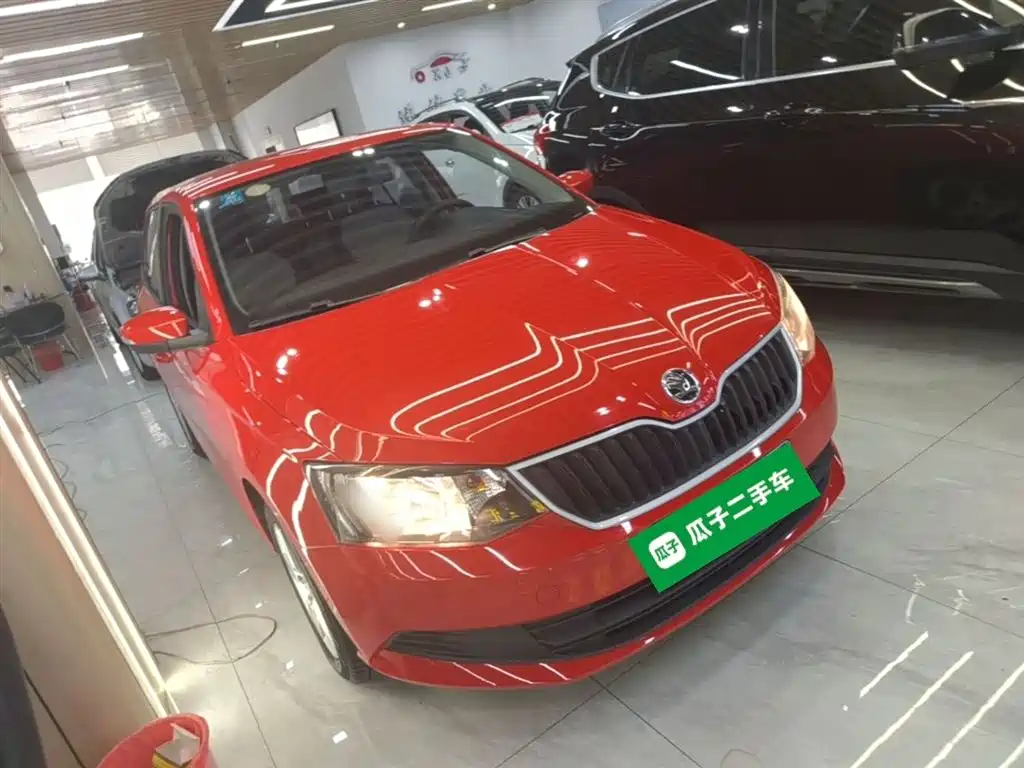 Skoda Fabia 2018 — фото 4