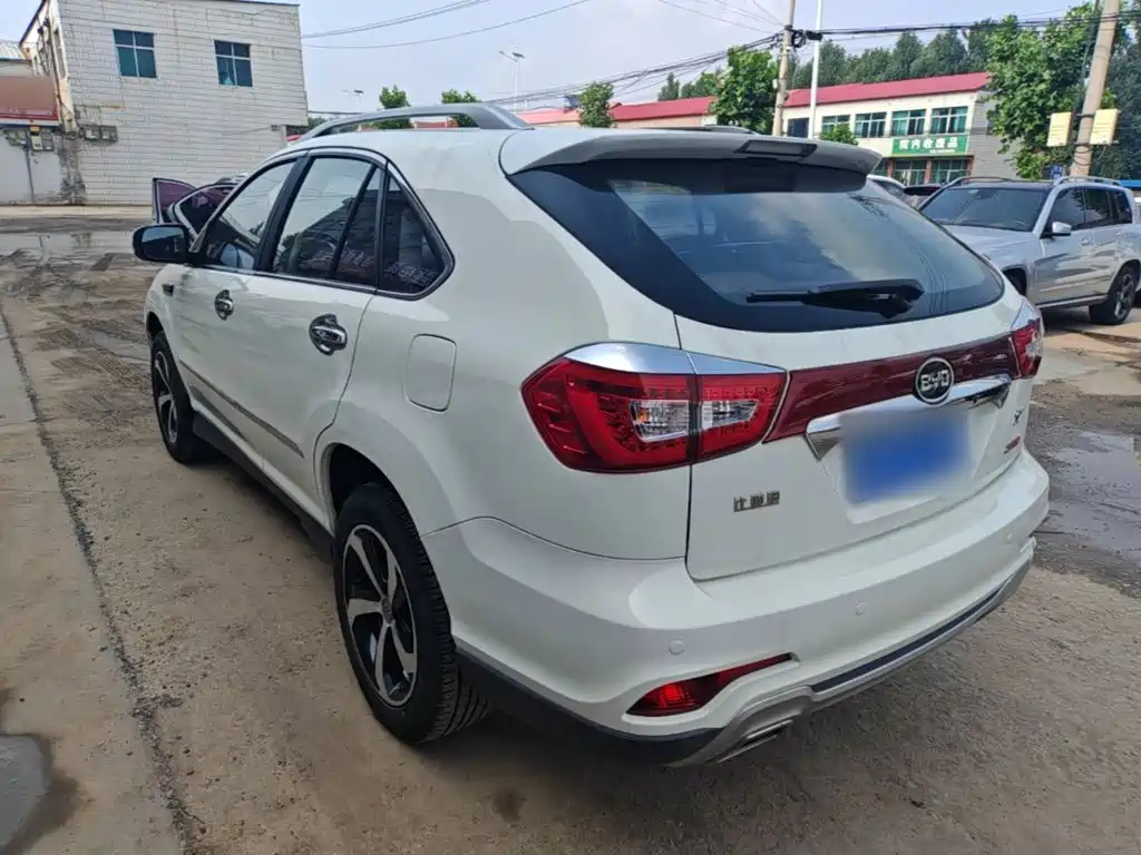 BYD S7 2016