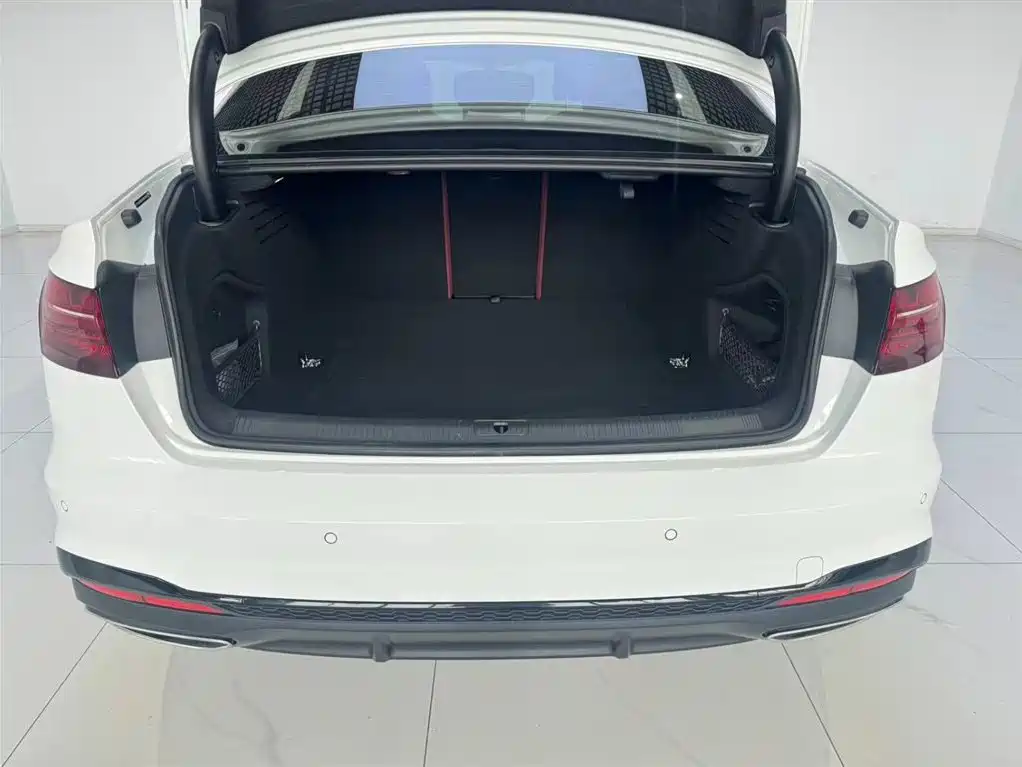 Audi A4L 2024