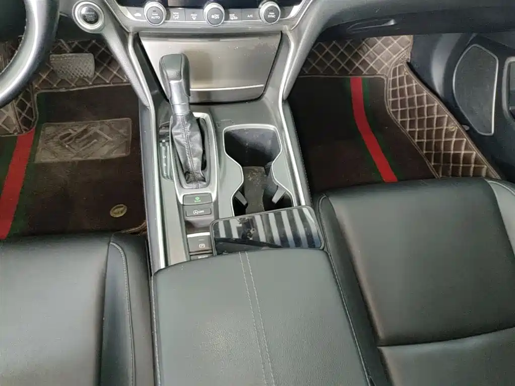 Honda Accord 2023 — фото 14